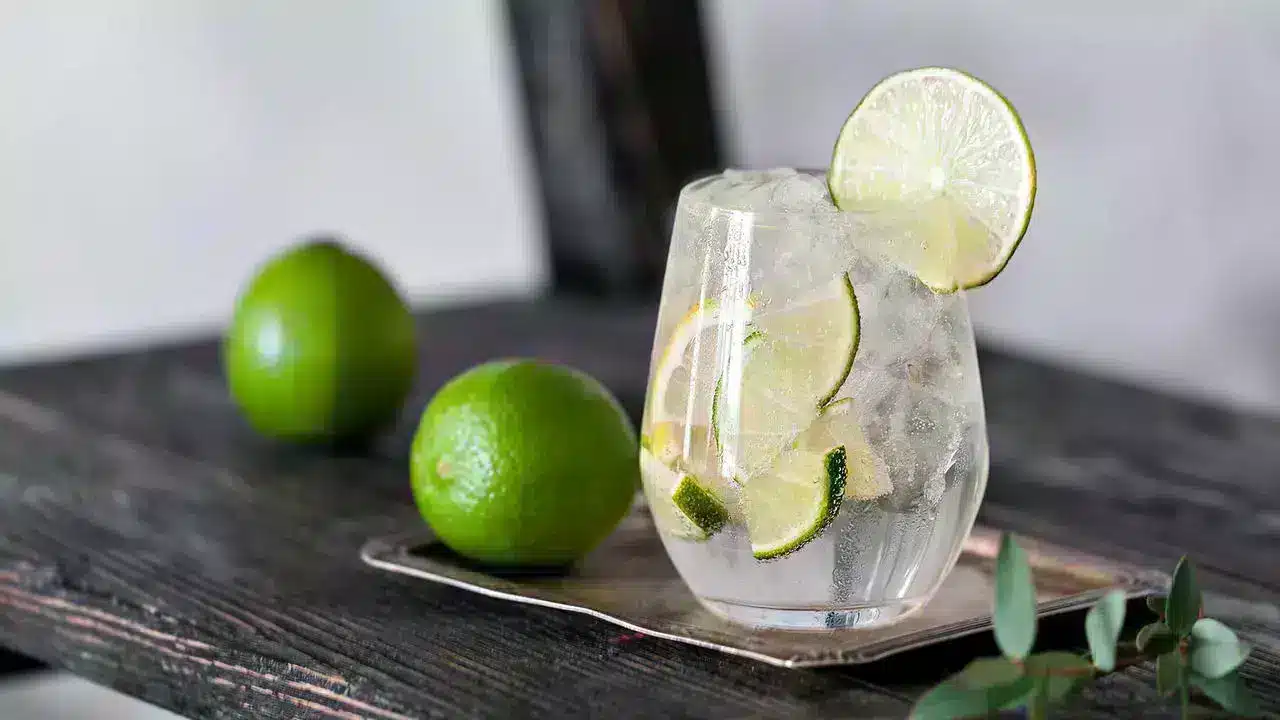 01 gin