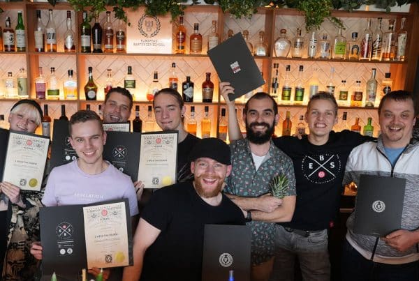 EBS-Tiki-course-graduates
